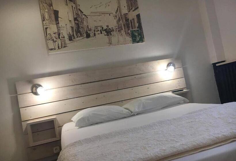 컴포트 룸, Le Centre