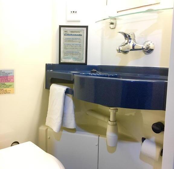 컴포트 룸, Le Centre