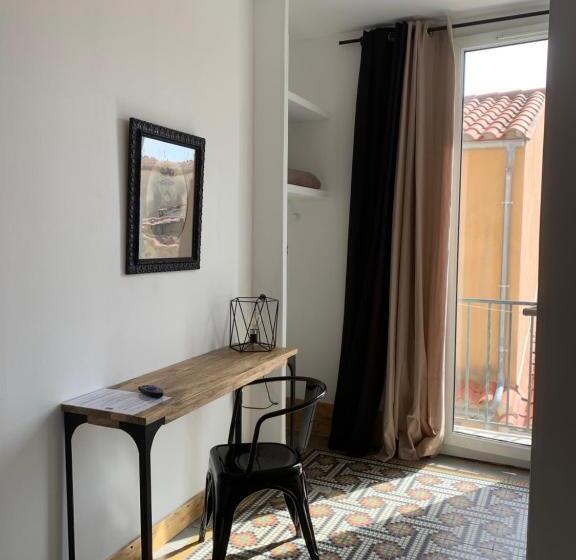 컴포트 룸, Le Centre