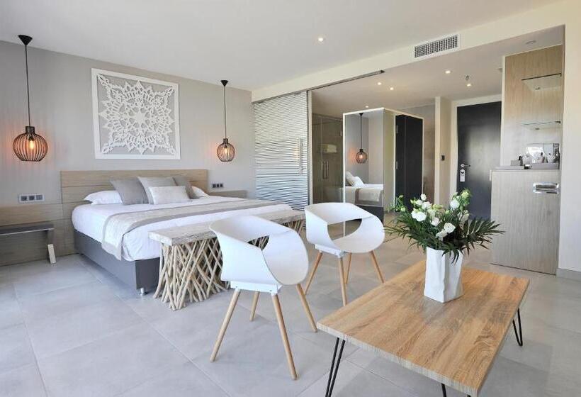 디럭스 룸, Le Spinaker