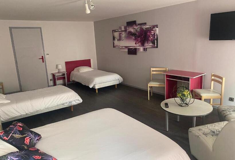 غرفة قياسية رباعية, Le Sully