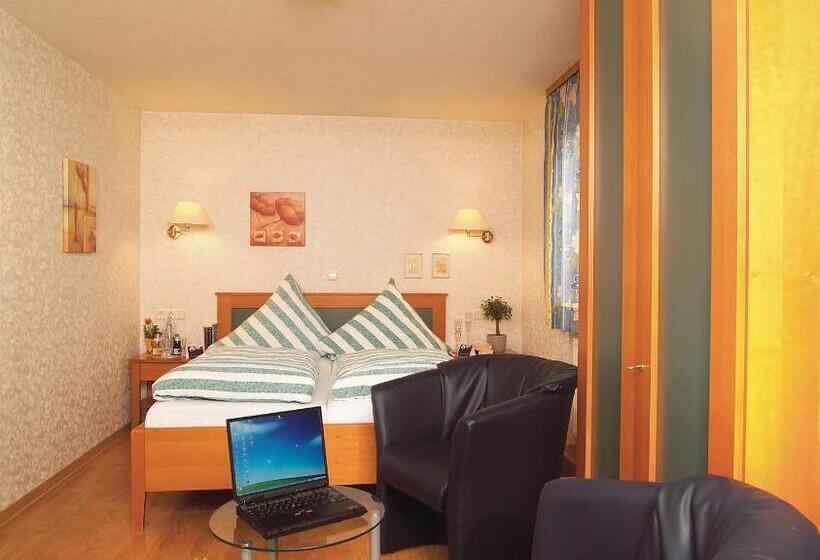 스탠다드 룸, Maurer