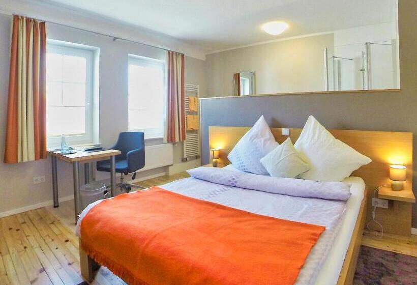 싱글 디럭스 룸, Maurer