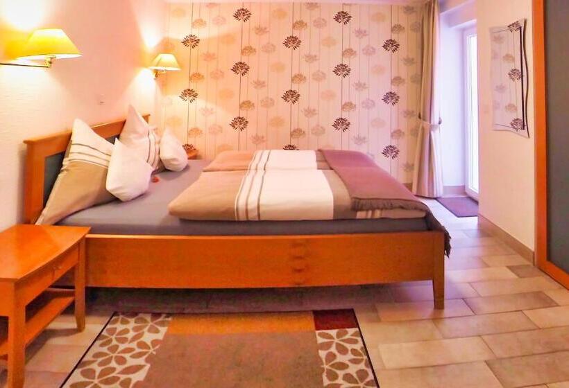 스탠다드 발코니 룸, Maurer