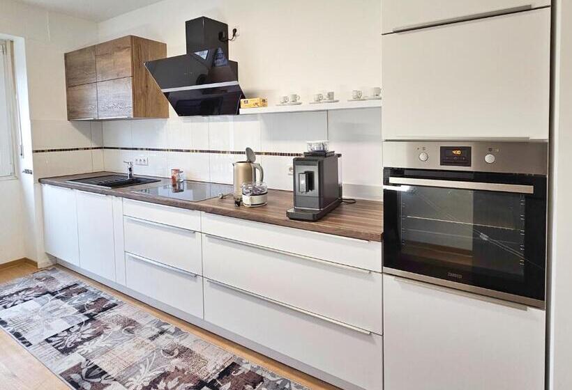 침실 3개 아파트, Maurer