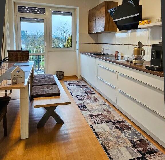 침실 3개 아파트, Maurer