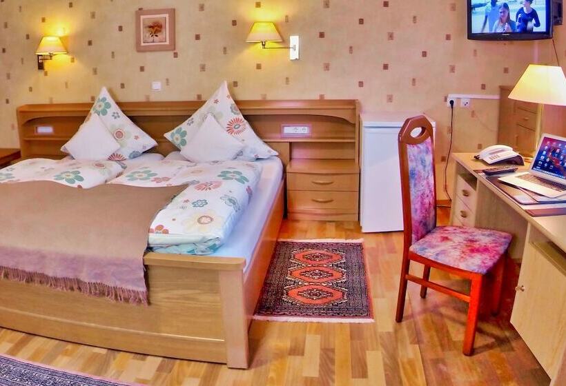 스탠다드 룸, Maurer