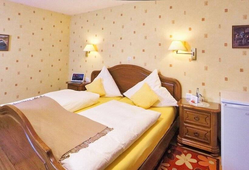 스탠다드 룸, Maurer