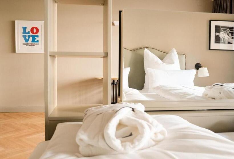 Superior suite with balcony, Mimosa