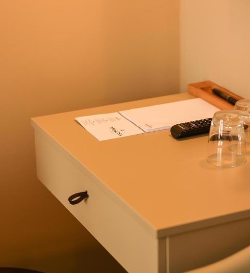 اتاق سوپریور با تخت بزرگ, Mimosa