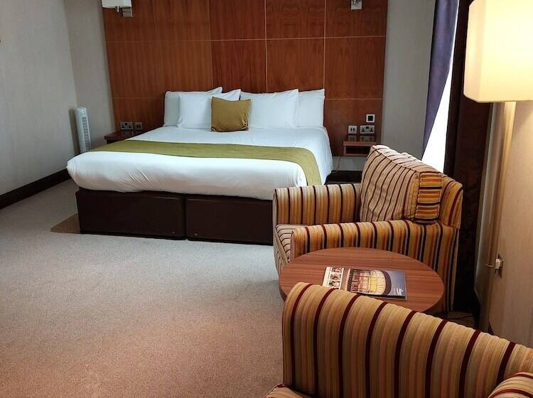 غرفة تنفيذية, Owston Hall