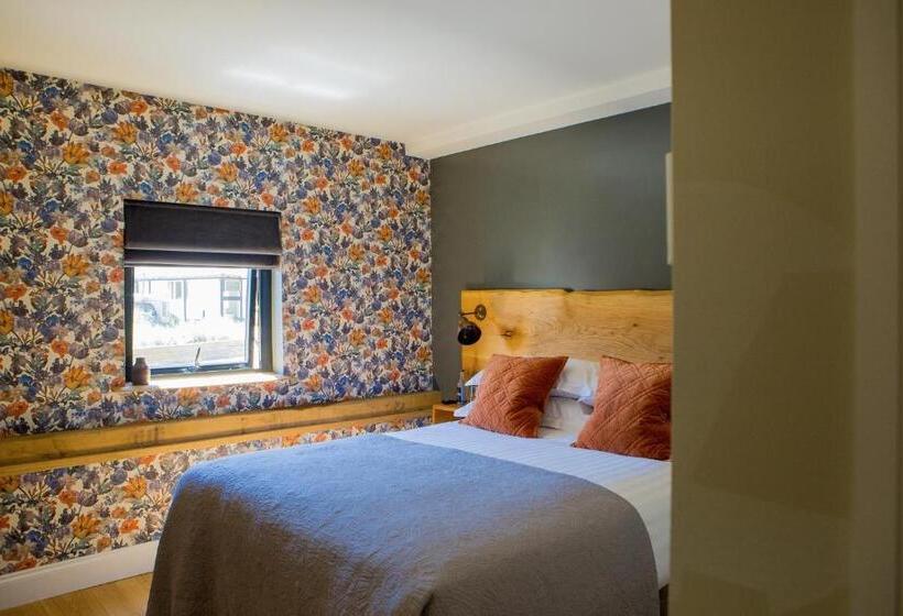 غرفة قياسية, The Farmhouse At Redcoats