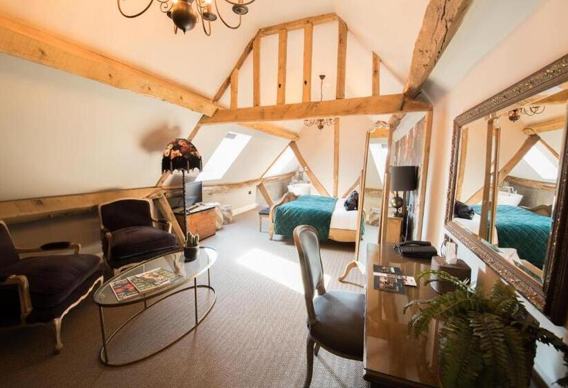 غرفة ديلوكس سرير كينج, The Farmhouse At Redcoats