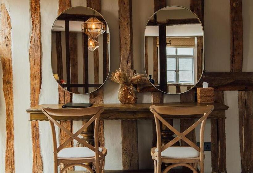 غرفة ديلوكس سرير كينج, The Farmhouse At Redcoats