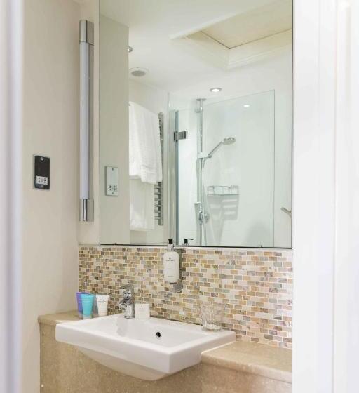 غرفة قياسية, The Farmhouse At Redcoats