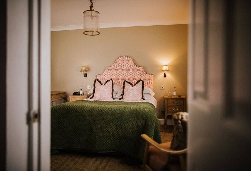 غرفة قياسية, The Farmhouse At Redcoats