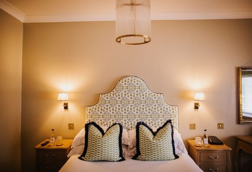 غرفة قياسية, The Farmhouse At Redcoats