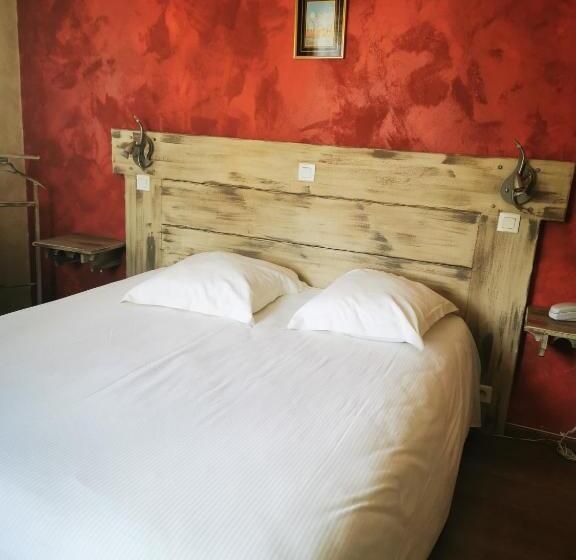 غرفة قياسية, Logis Hotel Restaurant Planes