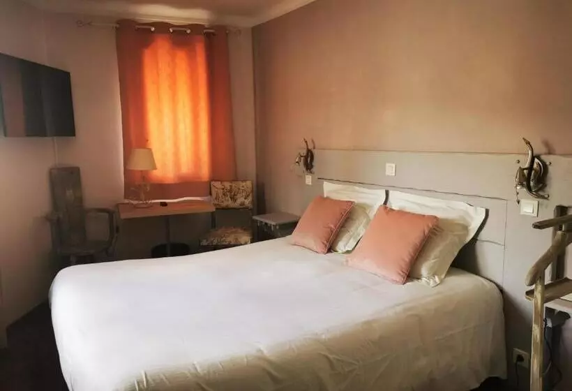Standard Room, Logis Hotel Restaurant Planes