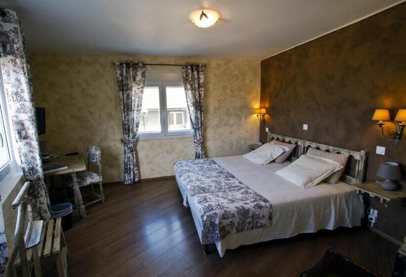 غرفة قياسية, Logis Hotel Restaurant Planes