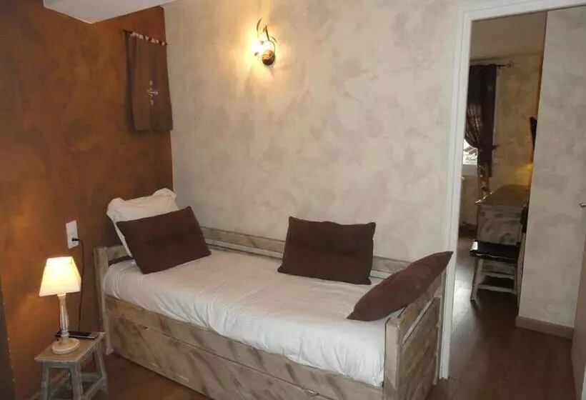 Family Junior Suite, Logis Hotel Restaurant Planes