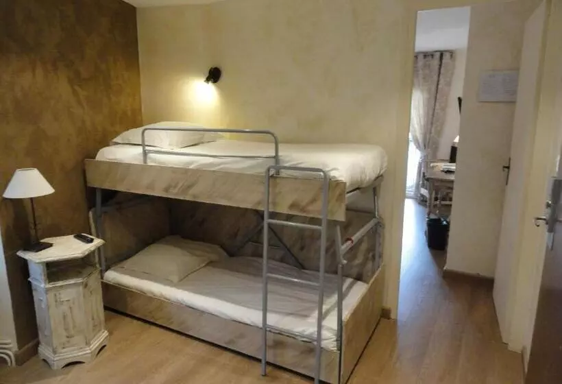 Family Junior Suite, Logis Hotel Restaurant Planes