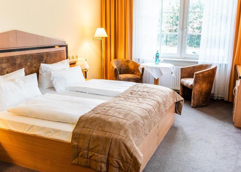 标准间, Zum Leineweber