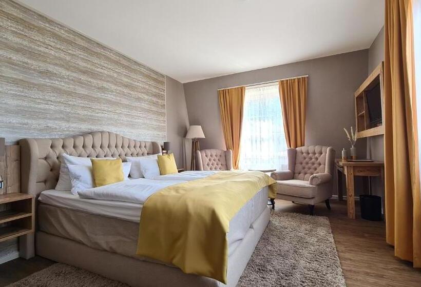 高级大房间, Zum Leineweber