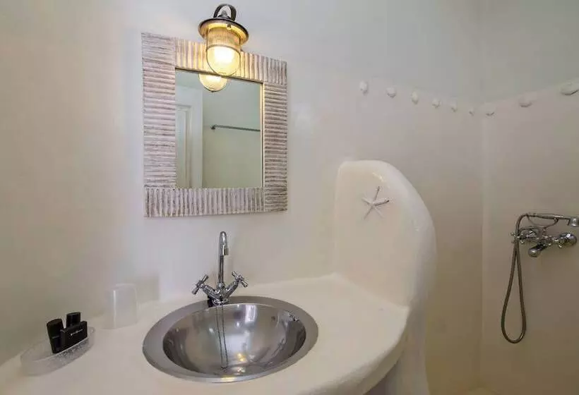 استودیوی استاندارد, Onar Hotel And Suites