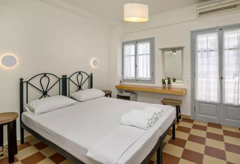 استودیوی استاندارد, Onar Hotel And Suites