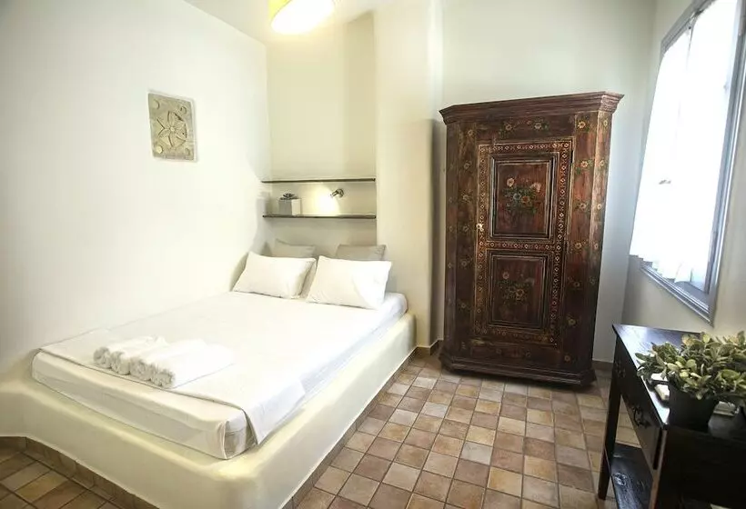 استودیوی سوپریور, Onar Hotel And Suites
