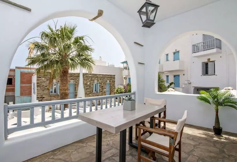 سوییت خانوادگی, Onar Hotel And Suites