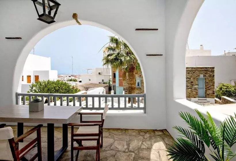 سوییت خانوادگی, Onar Hotel And Suites