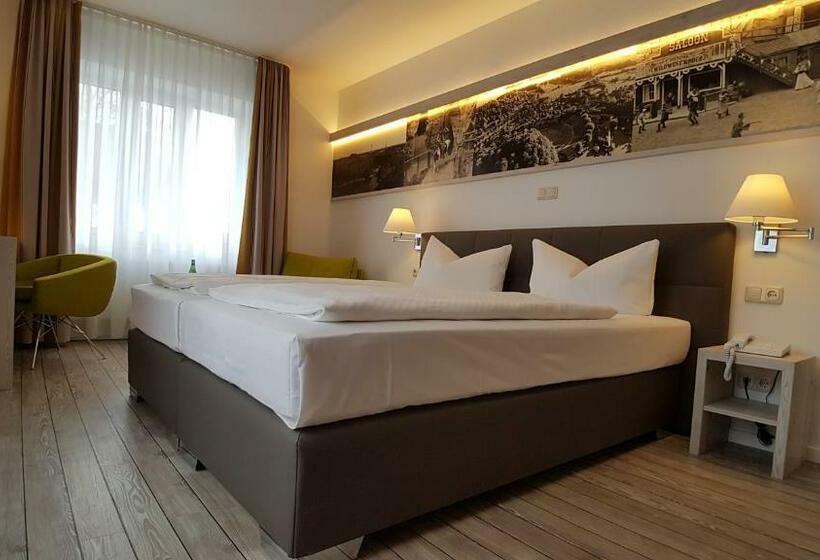 חדר סטנדרט, Residence