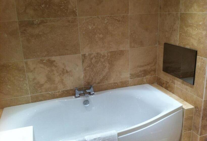 Люкс, The Villa Country House