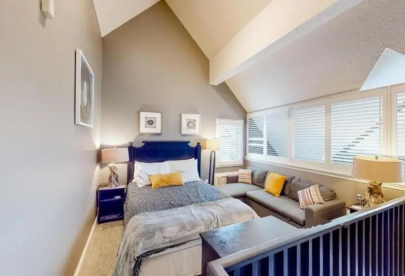 スタンダードスタジオ, Condo 612 At North Creek Resort