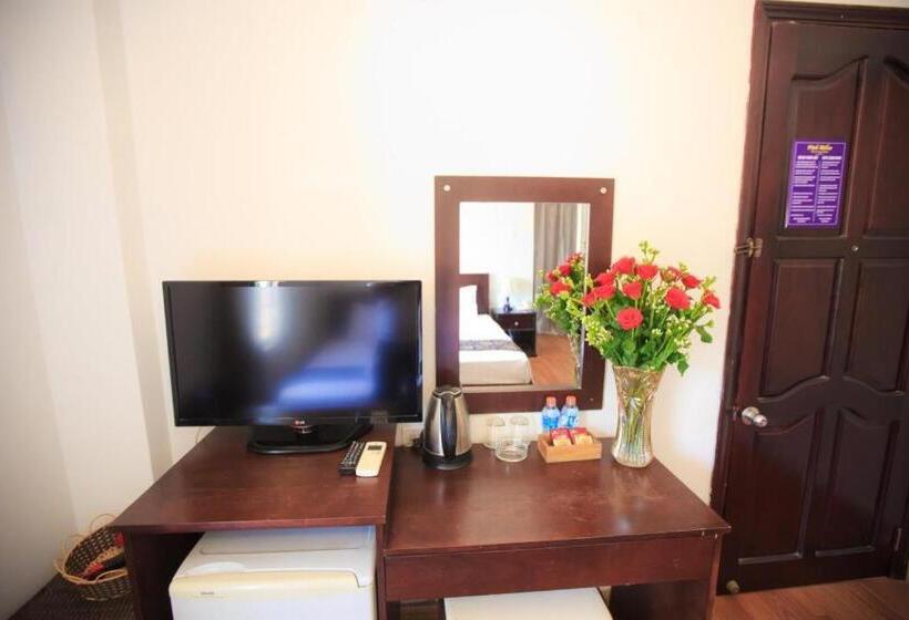 اتاق استاندارد با تخت بزرگ, Phố Biển