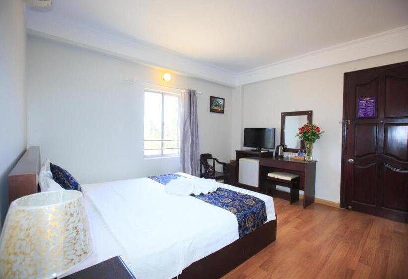 اتاق استاندارد با تخت بزرگ, Phố Biển