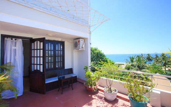 اتاق لوکس با بالکن و چشمانداز دریا, Phố Biển