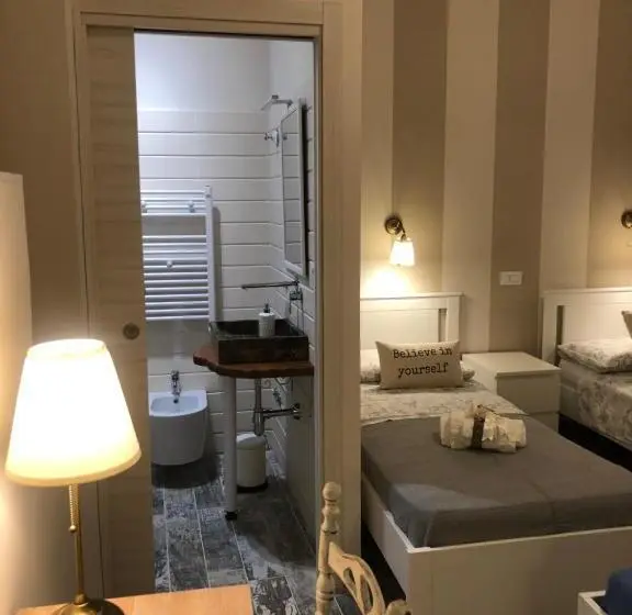 Chambre Quadruple Standard avec Balcon, Solidea House