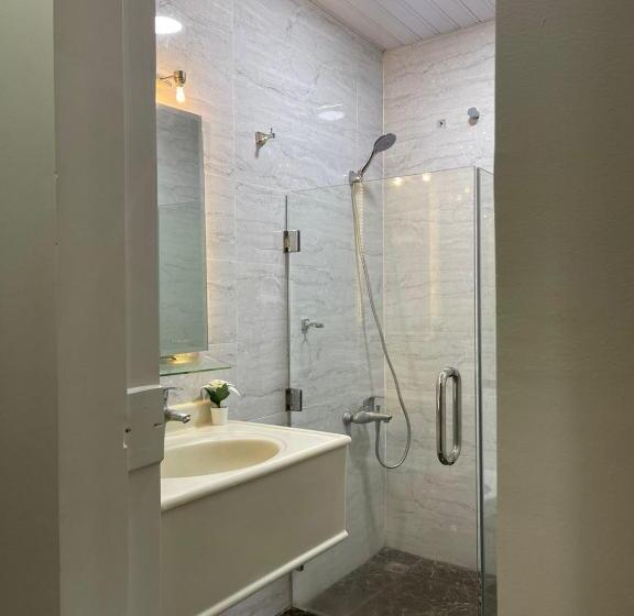 חדר אקונומי יחיד, فندق إيلاف الشرقية