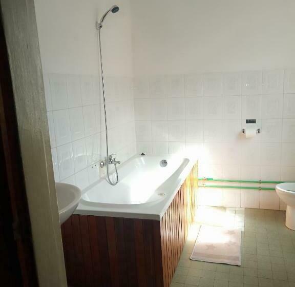 اتاق استاندارد, Le Manoir