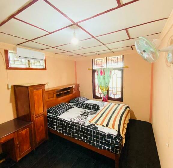 Номер Economy, Damien Arico Surf Camp Nias