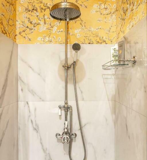 Номер Deluxe Кровать Кинг, La Belle Eco