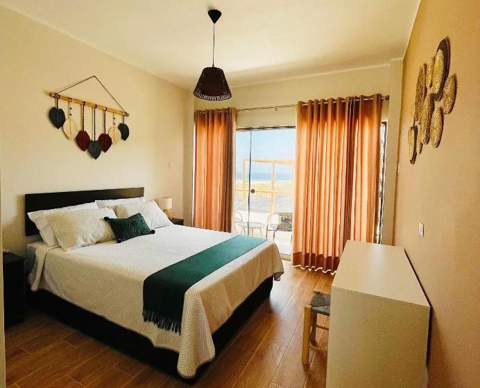 Номер Стандарт Вид на Море, Green Place   Vichayito