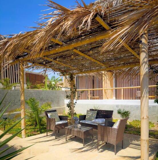 Номер Стандарт Вид на Море, Green Place   Vichayito