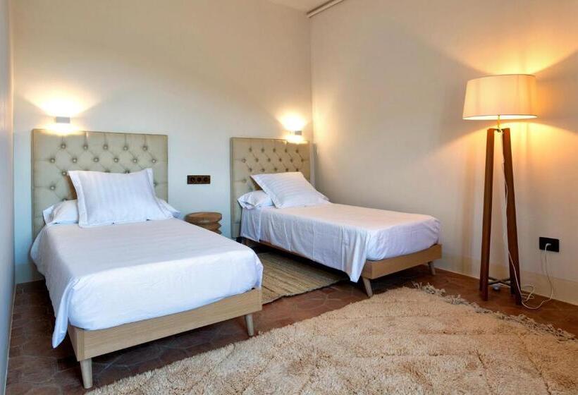 Номер Стандарт Вид на Бассейн, La Mer