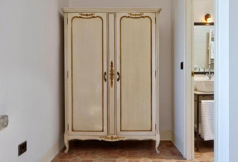 Номер Стандарт Вид на Бассейн, La Mer