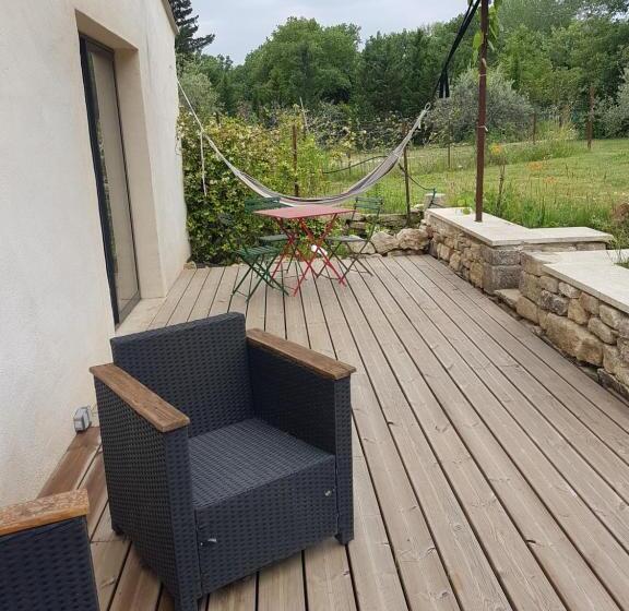 Номер Стандарт Вид на Горы, Le Moulin