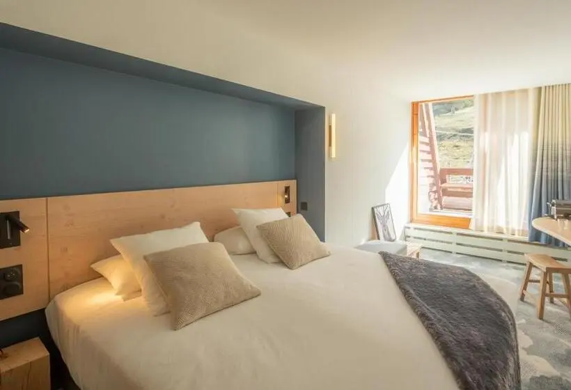 山の見えるスーペリアルーム, La Cachette, Friendly Hotel & Spa